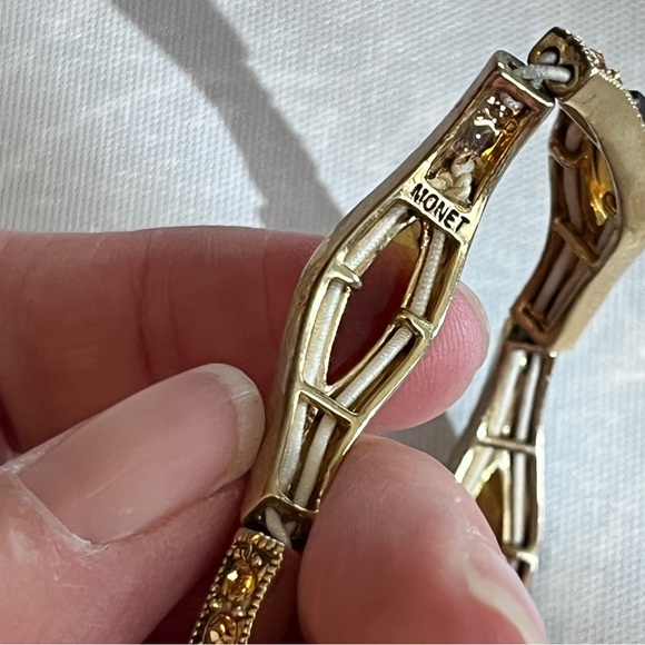 Monet bracelet elastic slip on 7.5” vintage - Picture 4 of 4